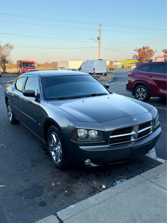 2010 Dodge Charger 6th Gen - Image 2 of 9