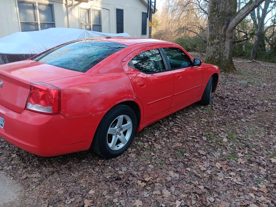 2010 Dodge Charger 6th Gen - Image 3 of 8