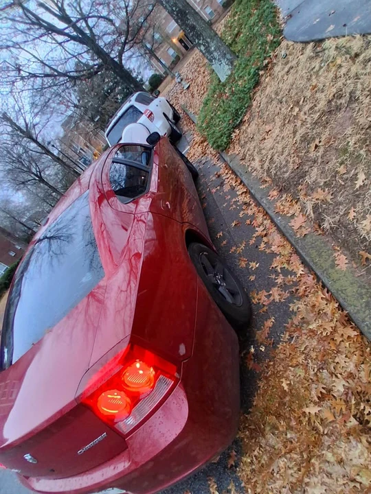 2010 Dodge Charger 6th Gen - Image 3 of 7
