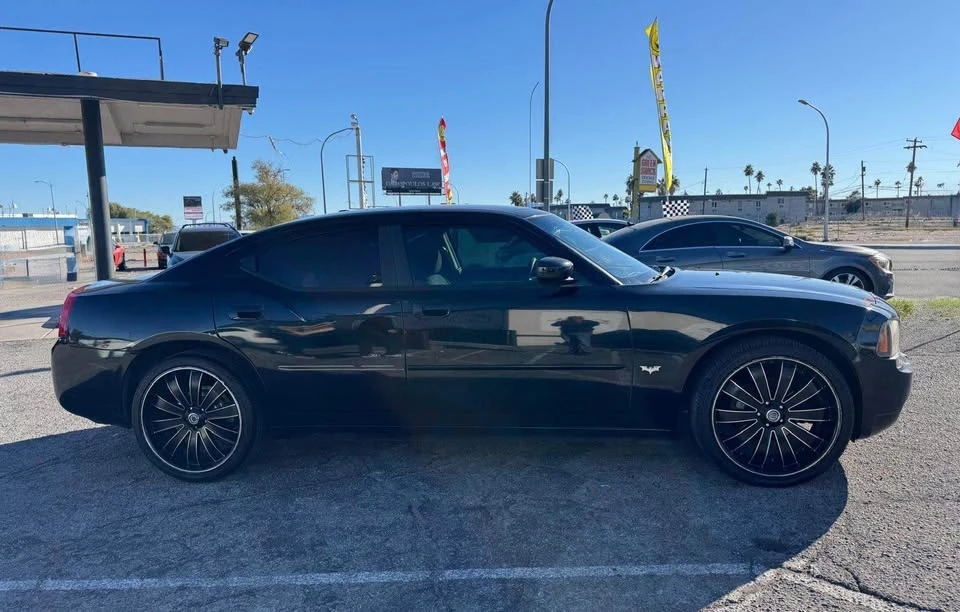 2010 Dodge Charger 6th Gen - Image 3 of 10