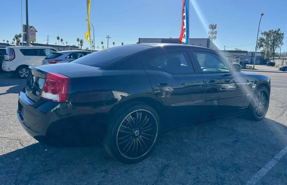 2010 Dodge Charger 6th Gen - Image 2 of 10