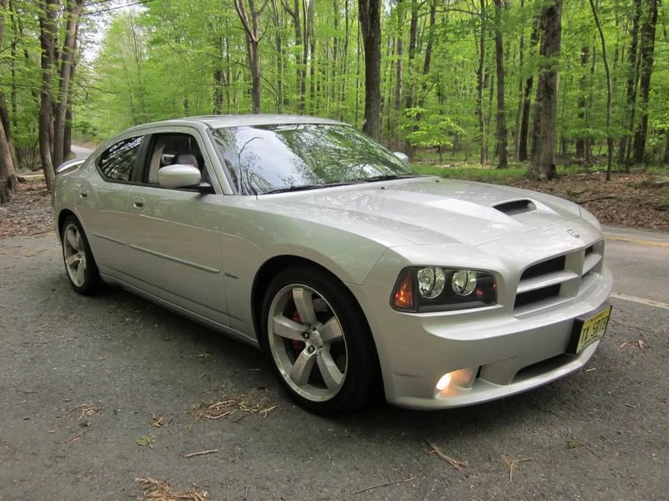 2010 Dodge Charger 6th Gen - Image 4 of 5