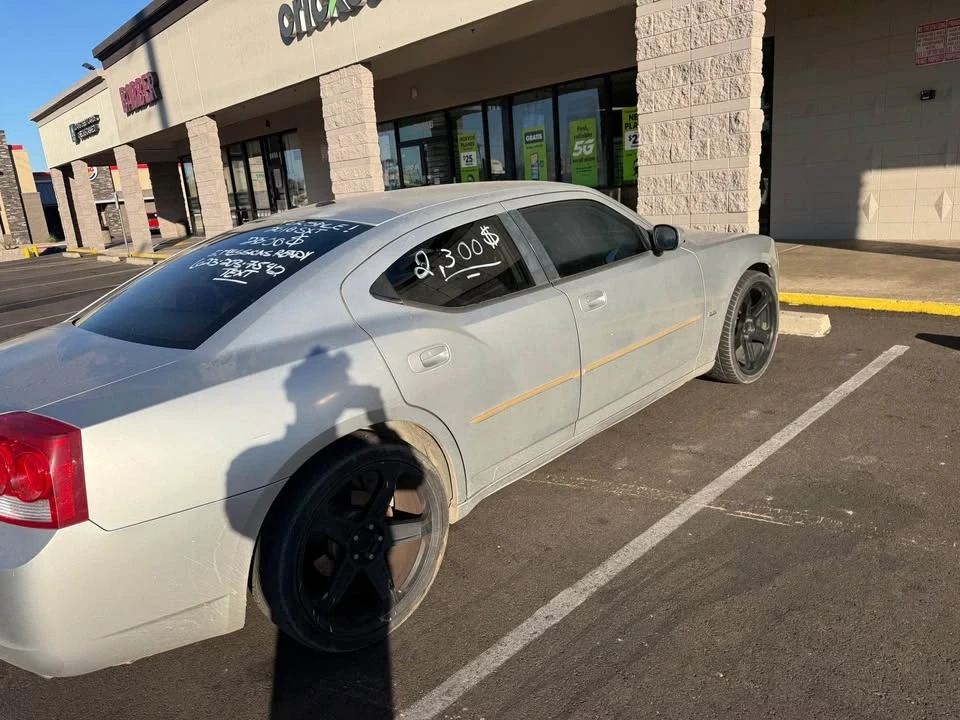 2010 Dodge Charger 6th Gen - Image 3 of 3
