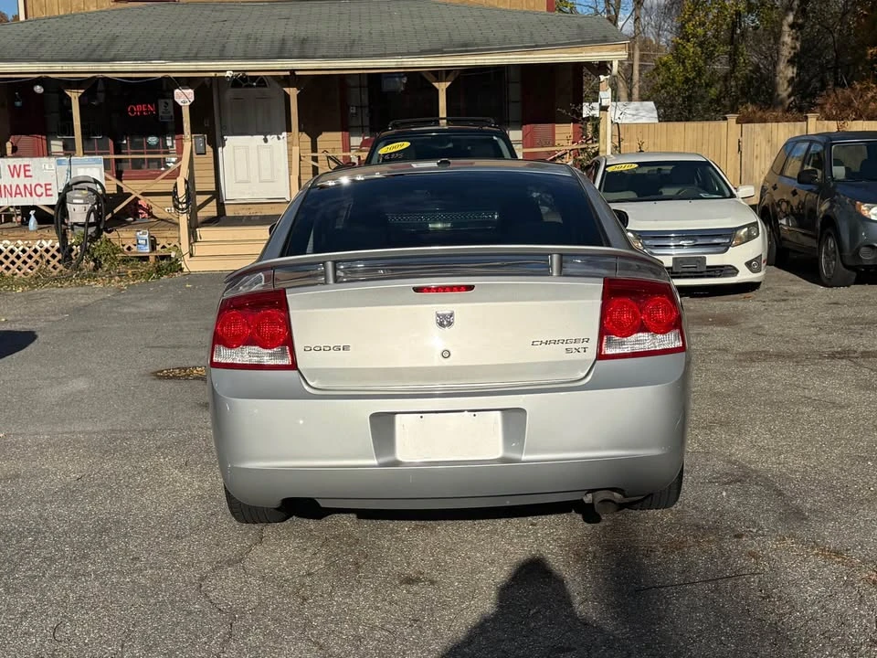 2010 Dodge Charger 6th Gen - Image 5 of 13