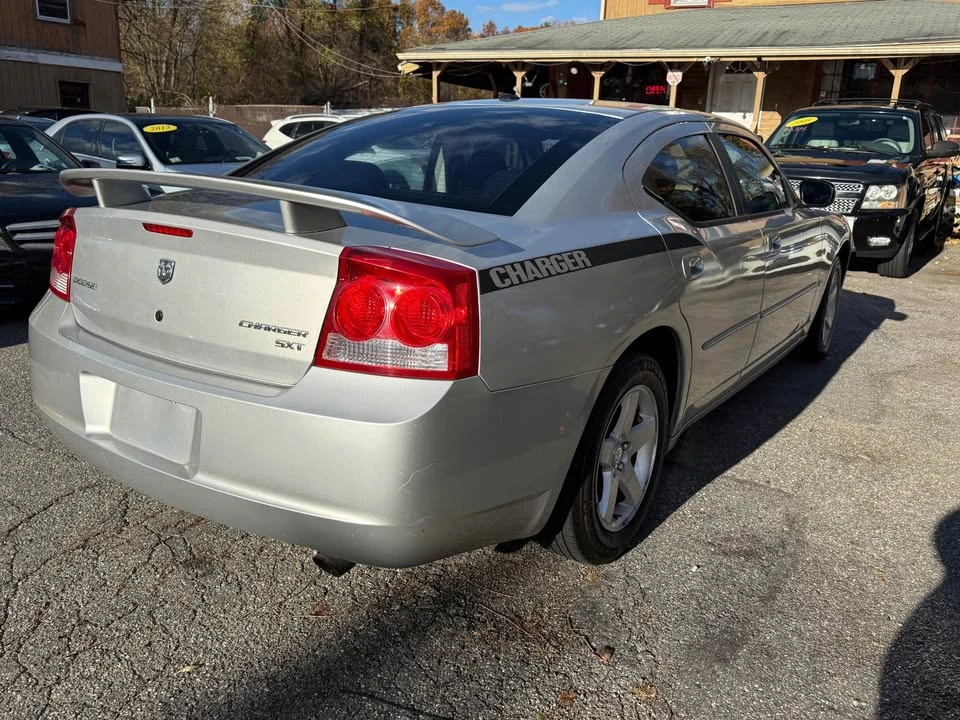 2010 Dodge Charger 6th Gen - Image 7 of 13