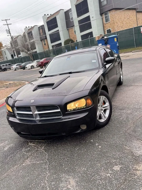 2010 Dodge Charger 6th Gen - Image 2 of 12