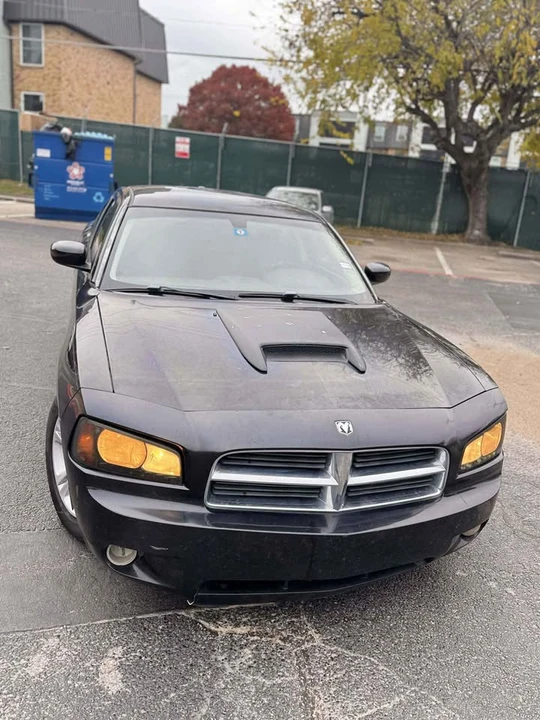 2010 Dodge Charger 6th Gen - Image 5 of 12