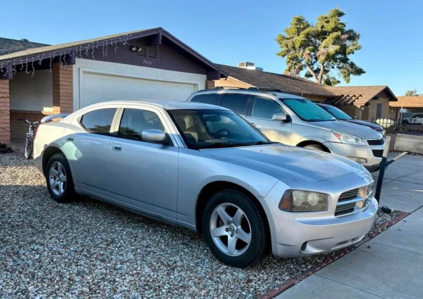 2010 Dodge Charger 6th Gen - Image 5 of 7