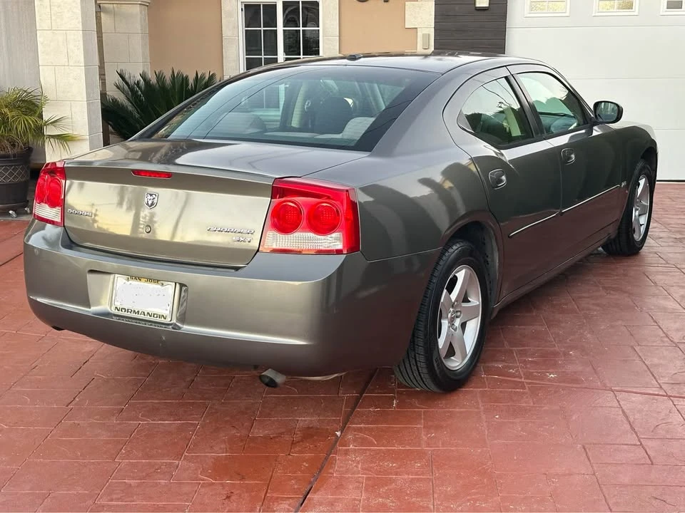 2010 Dodge Charger 6th Gen - Image 4 of 20
