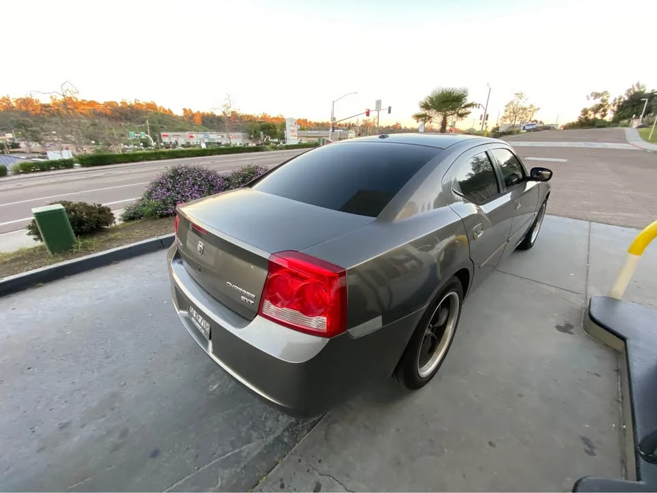 2010 Dodge Charger 6th Gen - Image 5 of 10