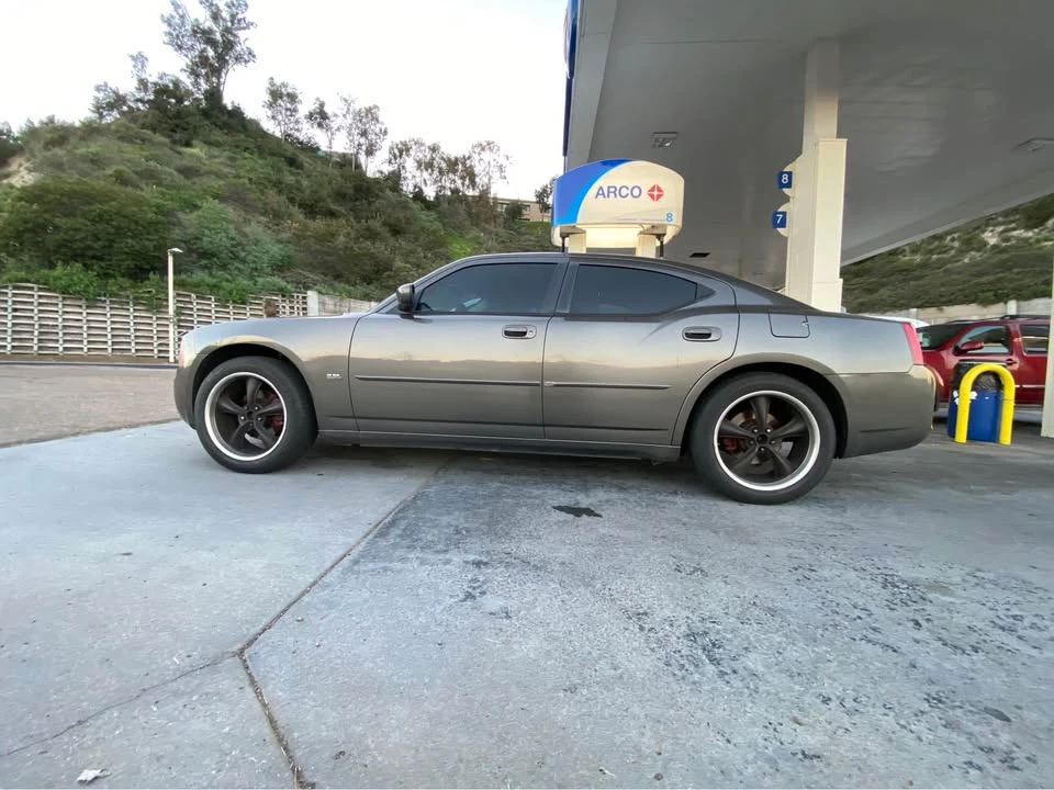 2010 Dodge Charger 6th Gen - Image 3 of 10