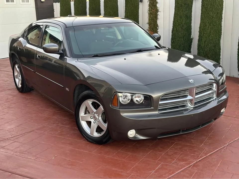 2010 Dodge Charger 6th Gen - Image 2 of 20