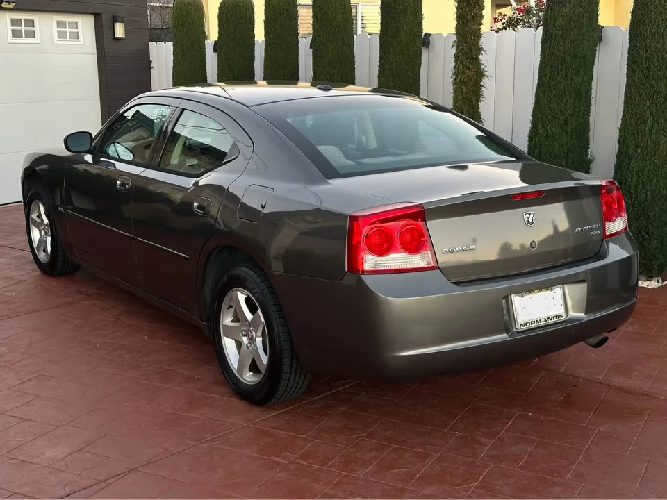 2010 Dodge Charger 6th Gen - Image 3 of 20