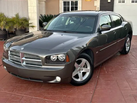 2010 Dodge Charger SXT Plus Sedan