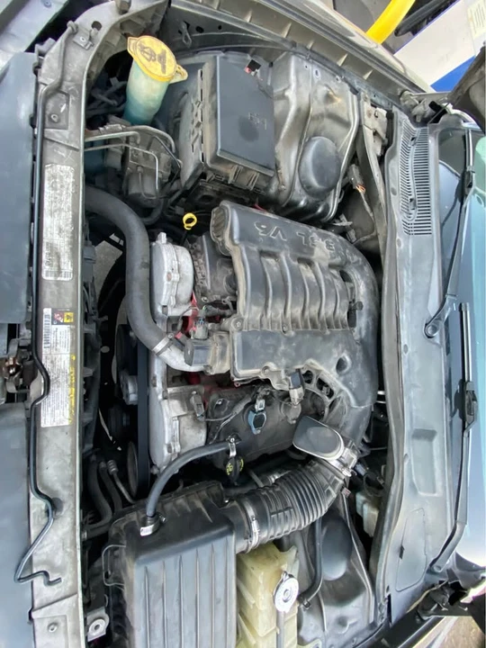 2010 Dodge Charger 6th Gen - Image 7 of 10