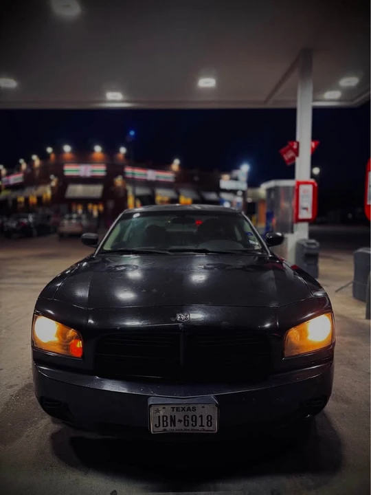2010 Dodge Charger 6th Gen - Image 5 of 7