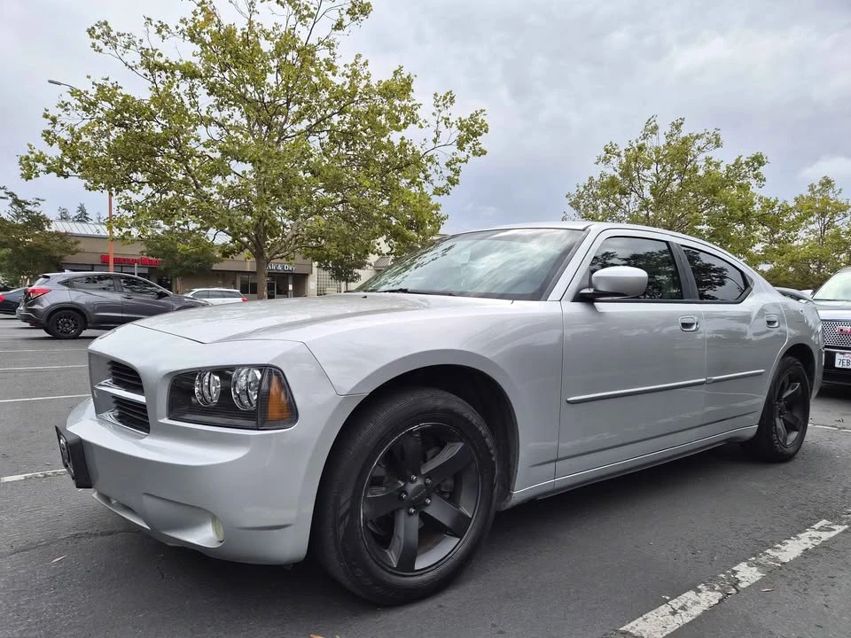 2010 Dodge Charger 6th Gen - Image 3 of 16