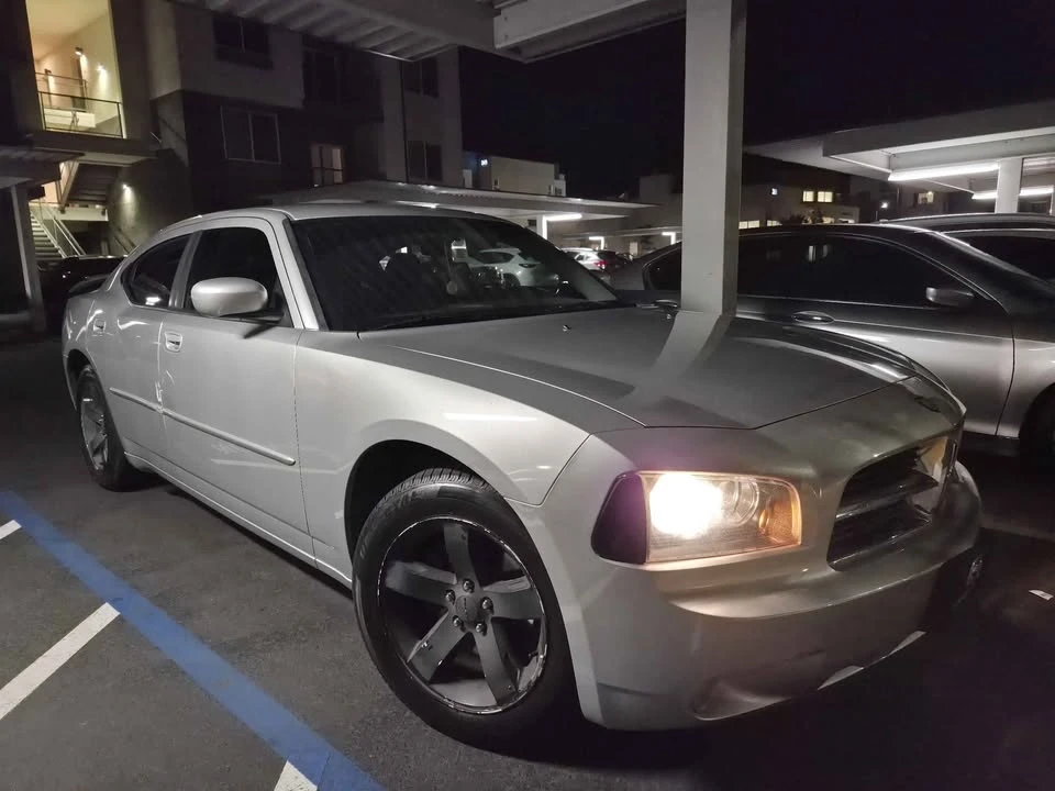 2010 Dodge Charger 6th Gen - Image 7 of 16