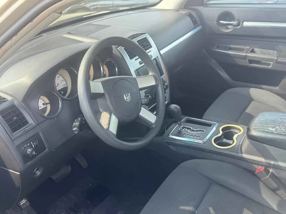 2010 Dodge Charger 6th Gen - Image 4 of 5