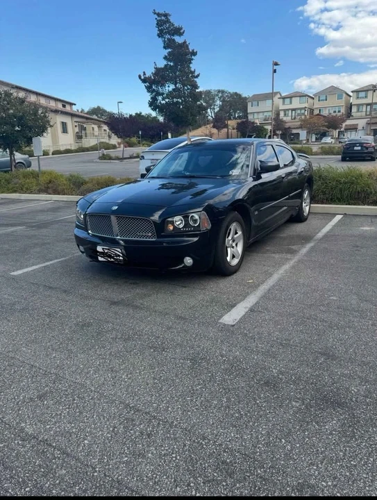 2010 Dodge Charger 6th Gen - Image 9 of 15