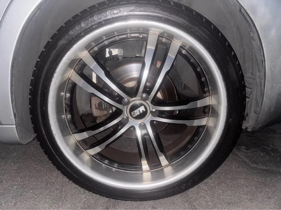 2010 Dodge Charger 6th Gen - Image 9 of 9