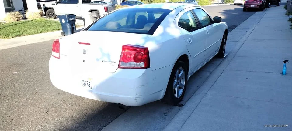 2010 Dodge Charger 6th Gen - Image 2 of 5