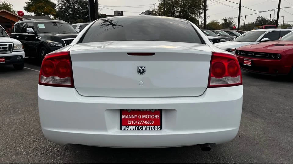 2010 Dodge Charger 6th Gen - Image 14 of 16