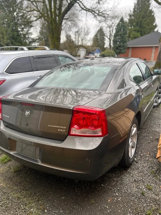 2010 Dodge Charger 6th Gen - Image 3 of 6