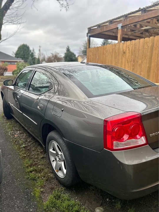 2010 Dodge Charger 6th Gen - Image 2 of 6