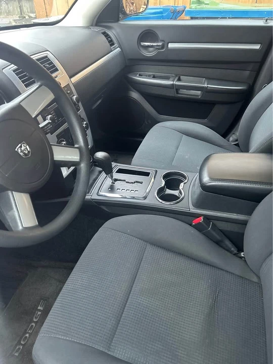 2010 Dodge Charger 6th Gen - Image 4 of 6
