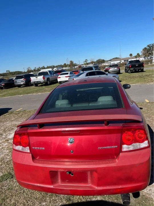 2010 Dodge Charger 6th Gen - Image 5 of 8