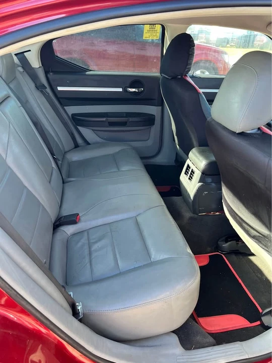 2010 Dodge Charger 6th Gen - Image 7 of 8
