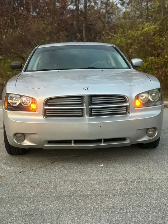 2010 Dodge Charger 6th Gen - Image 3 of 9