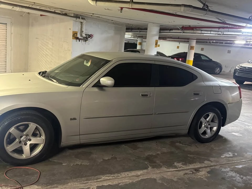 2010 Dodge Charger 6th Gen - Image 2 of 12