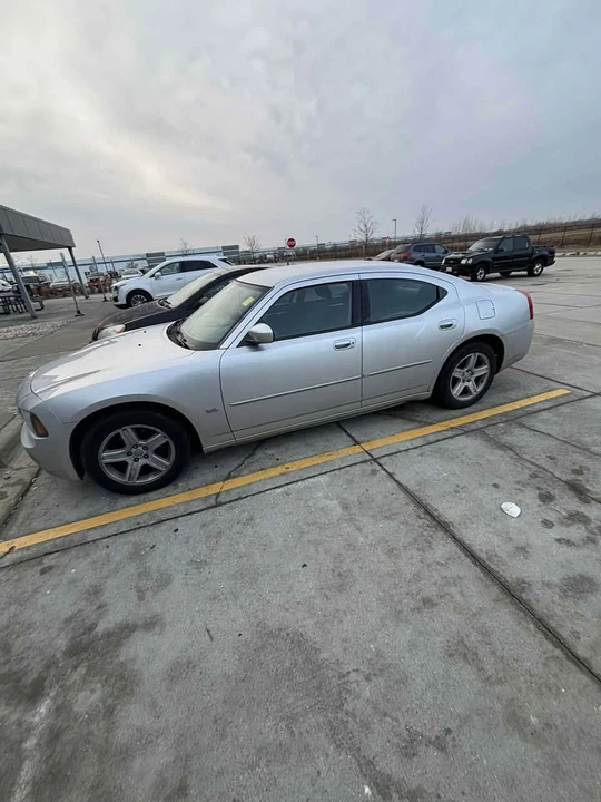 2010 Dodge Charger 6th Gen - Image 2 of 3