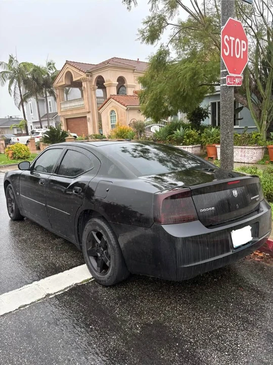 2010 Dodge Charger 6th Gen - Image 2 of 11