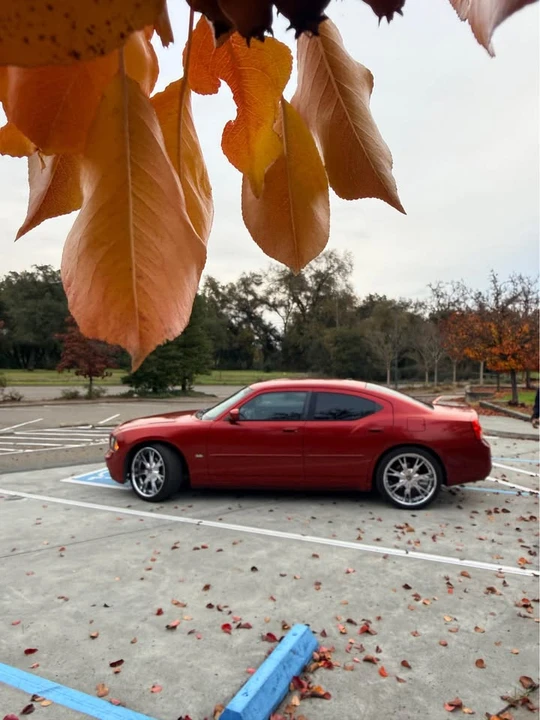 2010 Dodge Charger 6th Gen - Image 3 of 9