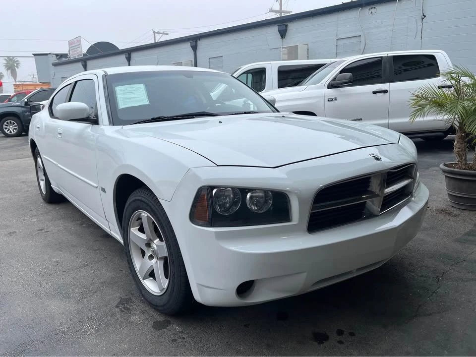2010 Dodge Charger 6th Gen - Image 2 of 7