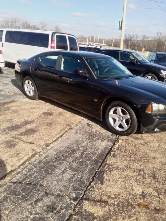 2010 Dodge Charger 6th Gen - Image 2 of 8