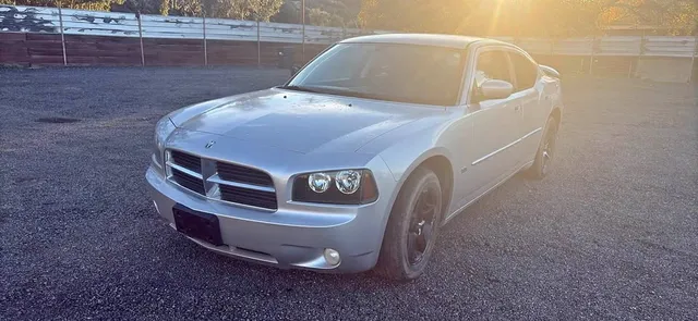 2010 Dodge Charger SXT Sedan