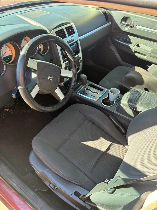 2010 Dodge Charger 6th Gen - Image 6 of 7