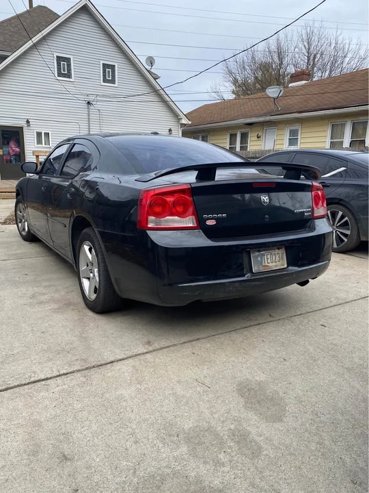 2010 Dodge Charger 6th Gen - Image 2 of 5