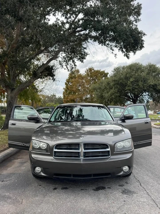 2010 Dodge Charger 6th Gen - Image 3 of 16