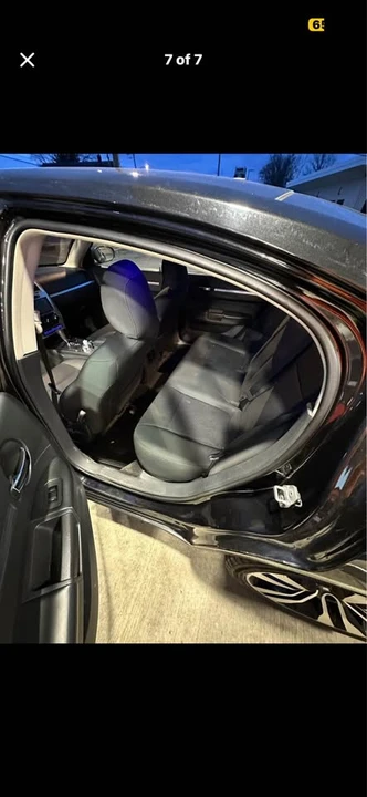 2010 Dodge Charger 6th Gen - Image 6 of 7