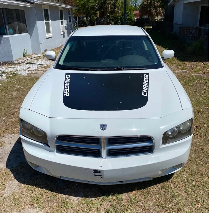 2010 Dodge Charger 6th Gen - Image 2 of 5