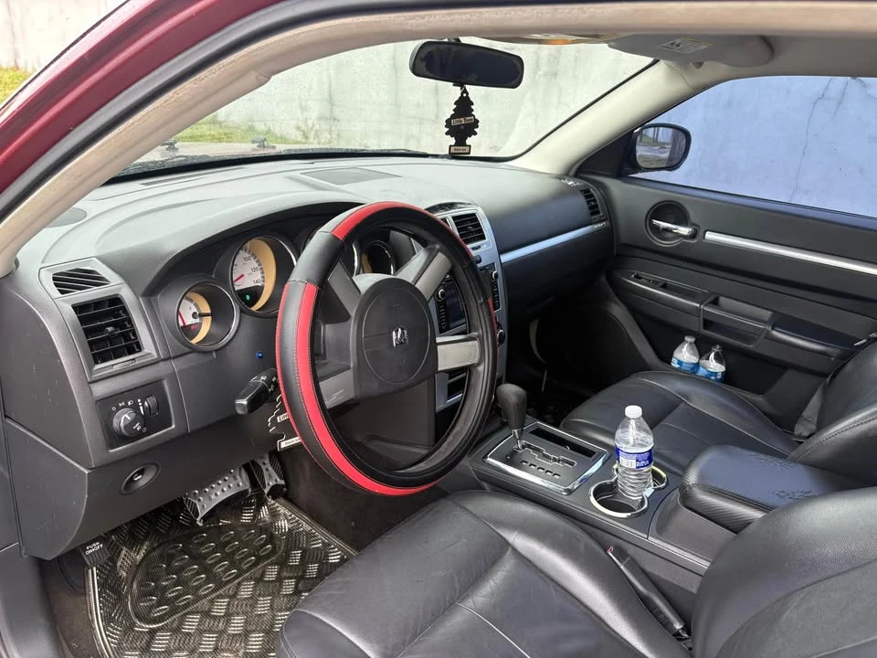 2010 Dodge Charger 6th Gen - Image 8 of 10