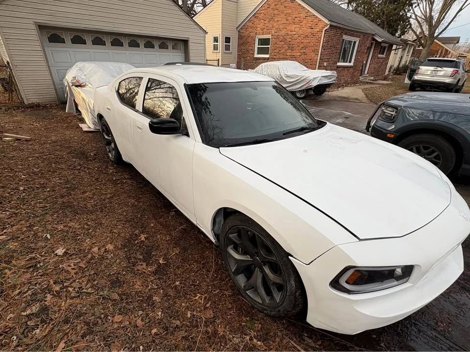 2010 Dodge Charger 6th Gen - Image 3 of 12