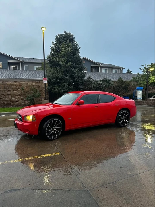 2010 Dodge Charger 6th Gen - Image 3 of 4