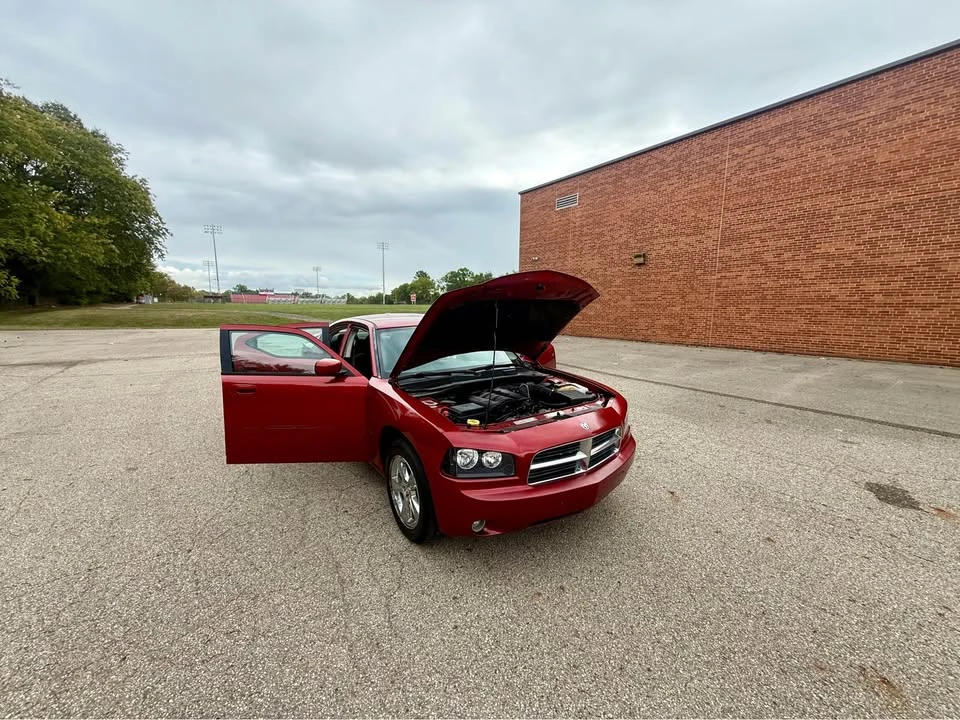 2010 Dodge Charger 6th Gen - Image 10 of 16