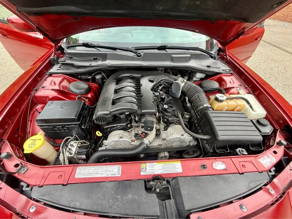 2010 Dodge Charger 6th Gen - Image 9 of 16